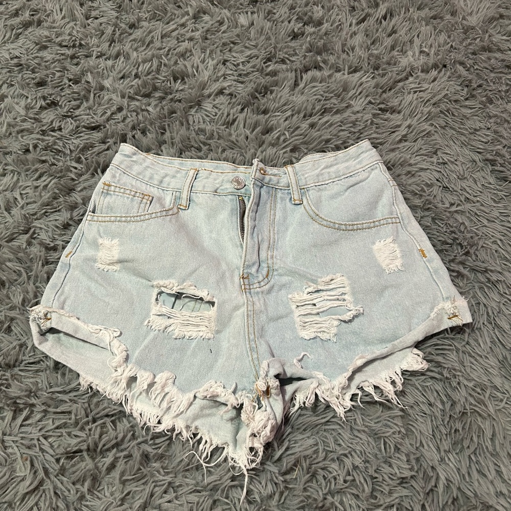 too small, booty shorts